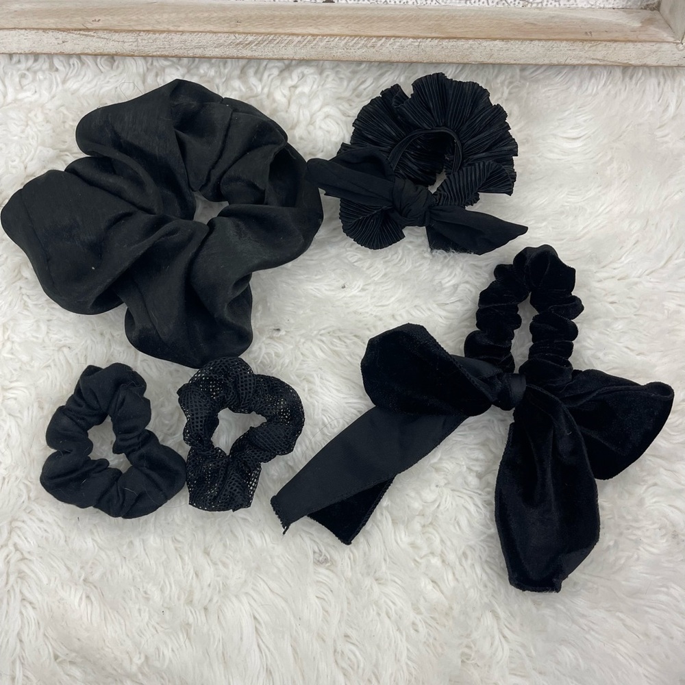 Hair Scrunchies Black Fabric Set Of Five